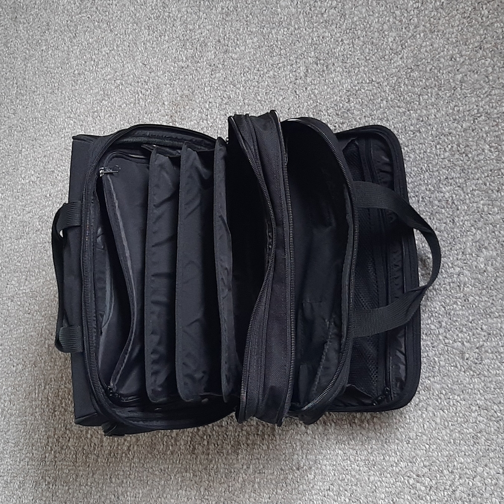 Atlantic Wheeled Briefcase. - Picture 8 of 15